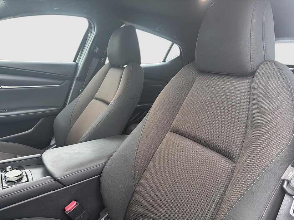 Mazda 3 Sport GS 2023-8