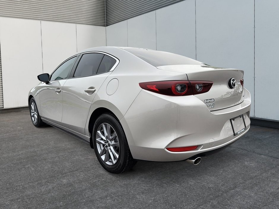 Mazda 3 GS LUXE 2022-3