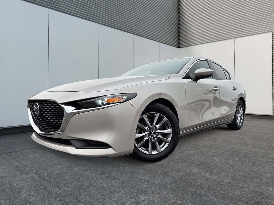 Mazda 3 GS LUXE 2022-0