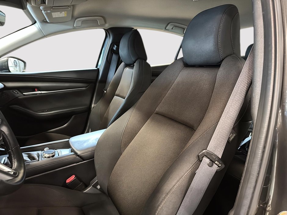 Mazda 3 GS AWD 2022-8