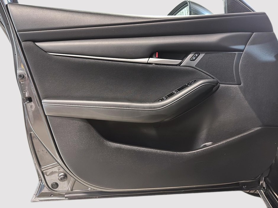 Mazda 3 GS AWD 2022-10