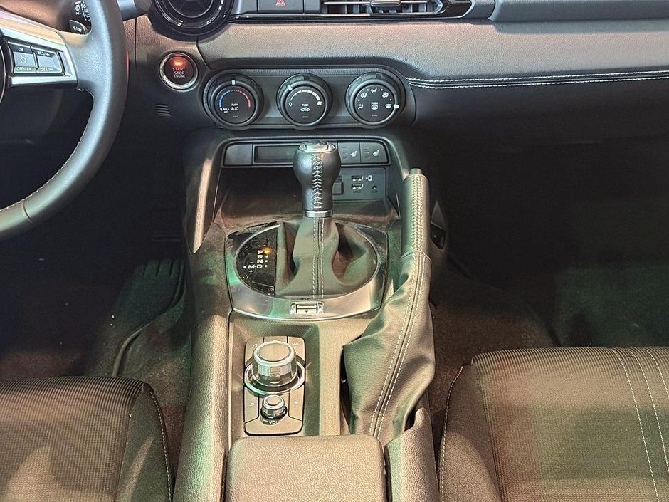 Mazda MX-5 GS-P TOIT SOUPLE 2023-14