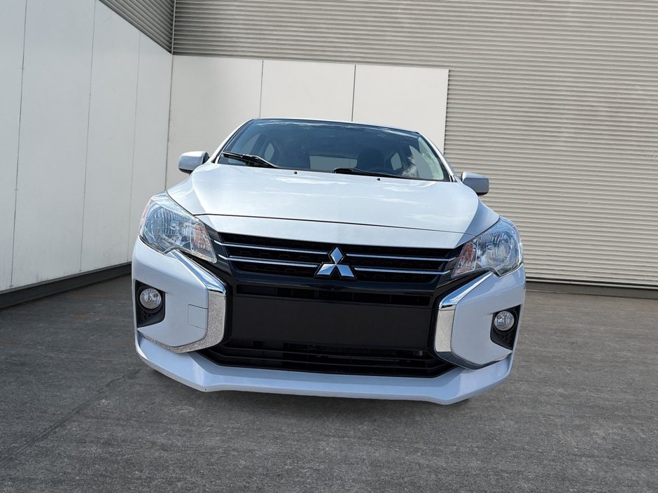 Mitsubishi Mirage ES 2023-1