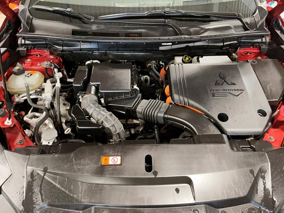 Mitsubishi Outlander PHEV GT 2023-7