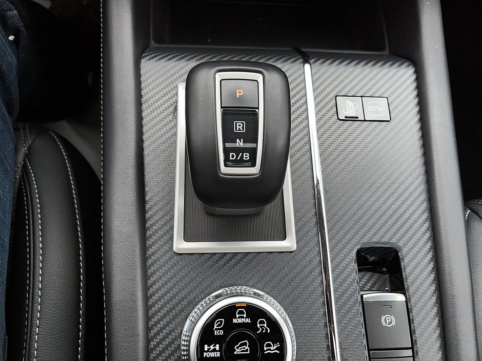 Mitsubishi Outlander PHEV GT 2023-14