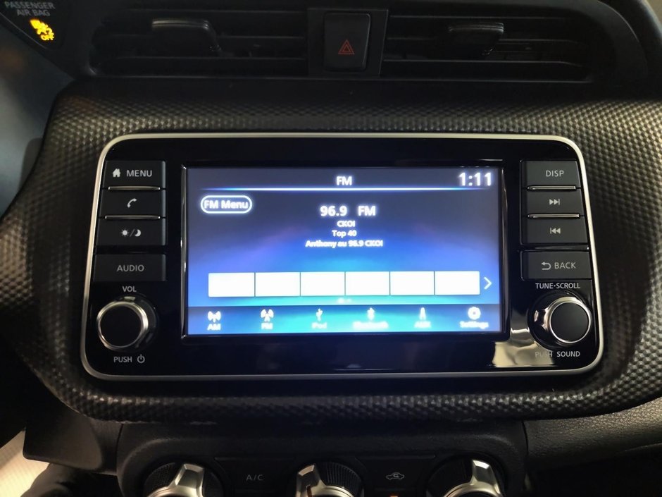 2020 Nissan Kicks S-17