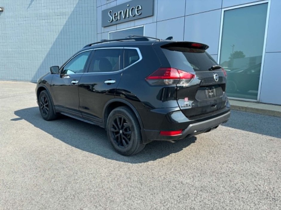 2018 Nissan Rogue-8