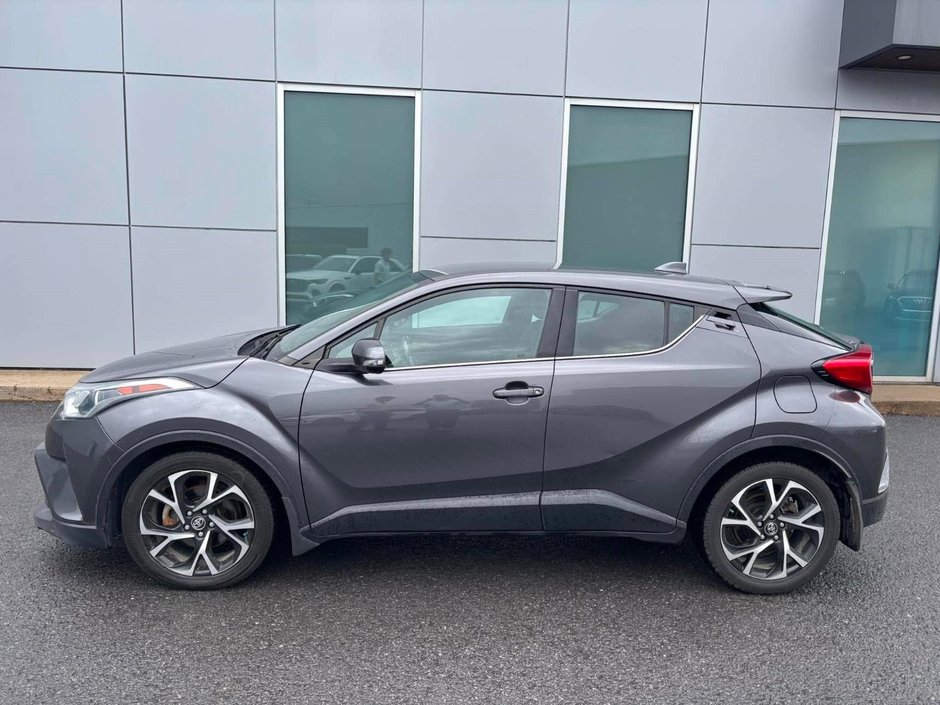 2019 Toyota C-HR Limited-12