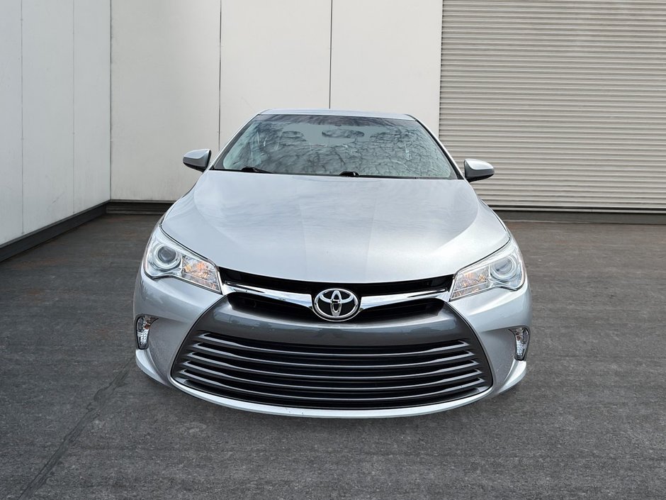 Toyota Camry LE 2017-1