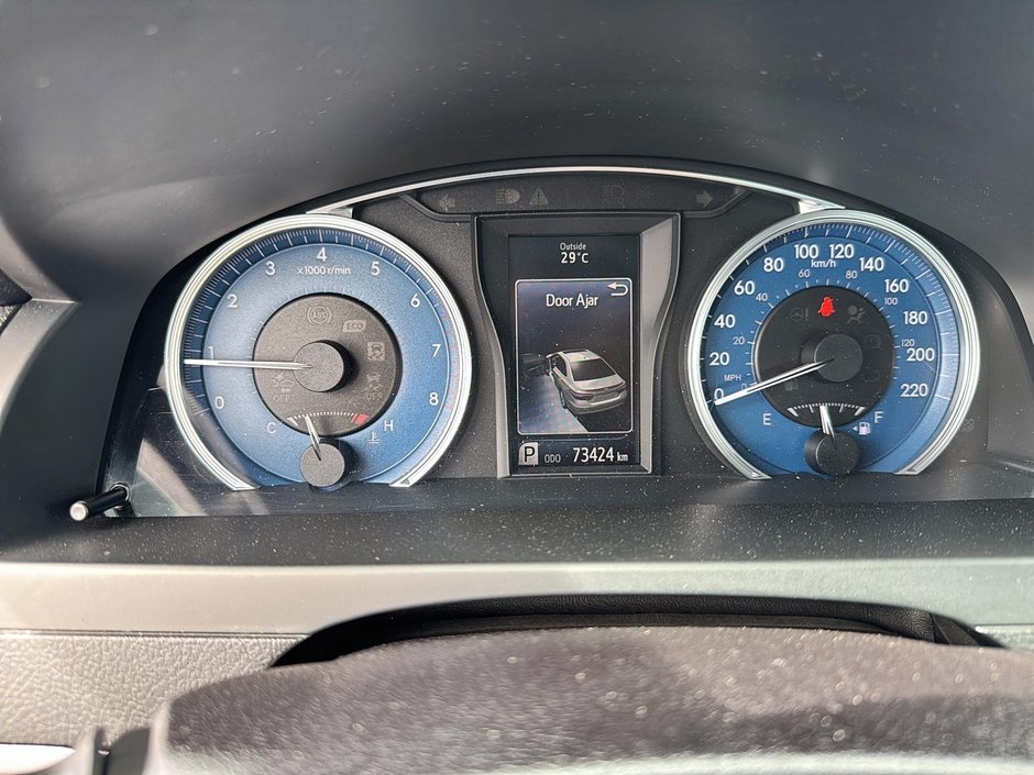 Toyota Camry LE 2017-12