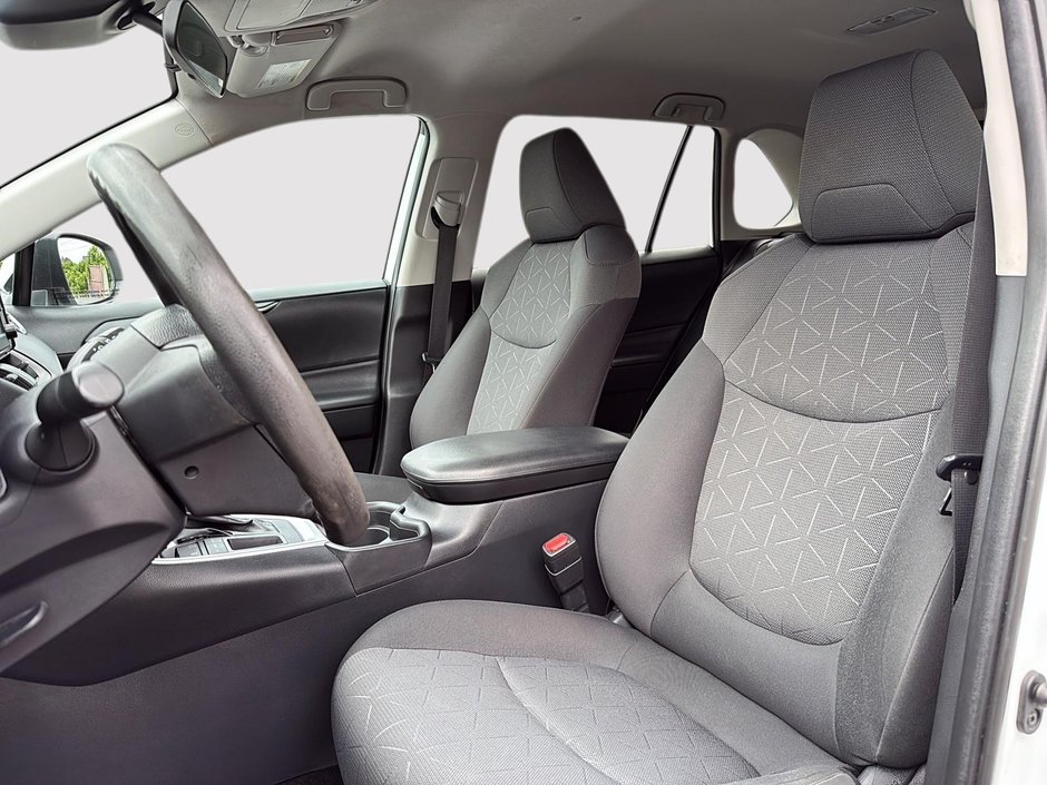 2019 Toyota RAV4 LE+SIEGE CHAUFFANT++BAS KILOMETRAGE-8