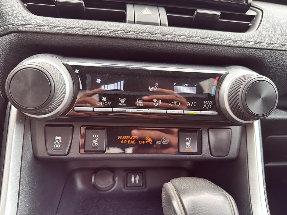 2019 Toyota RAV4 LE+SIEGE CHAUFFANT++BAS KILOMETRAGE-13