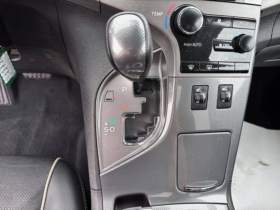 2016 Toyota Venza-14