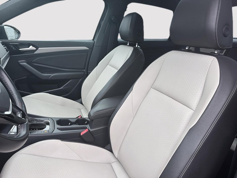 Volkswagen Jetta Highline 2019-8