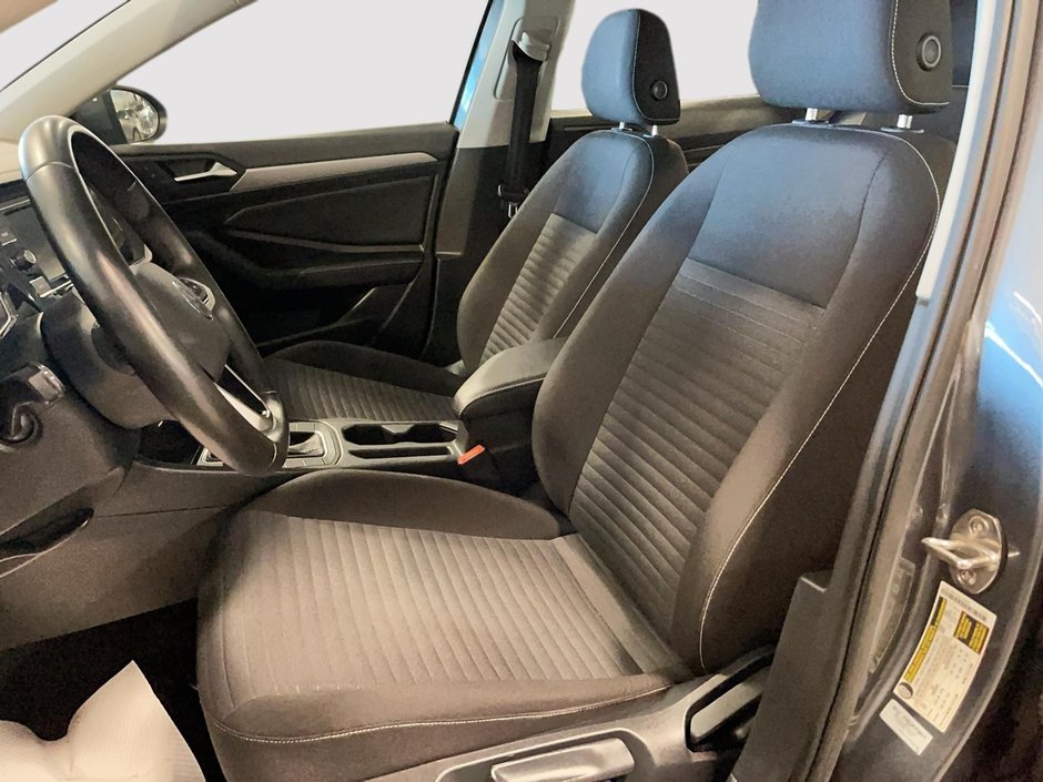 2022 Volkswagen Jetta Trendline-8