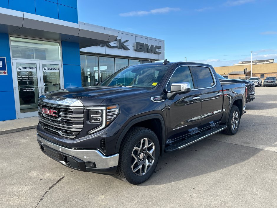 2024 GMC Sierra 1500 in Taber, Alberta - w940px