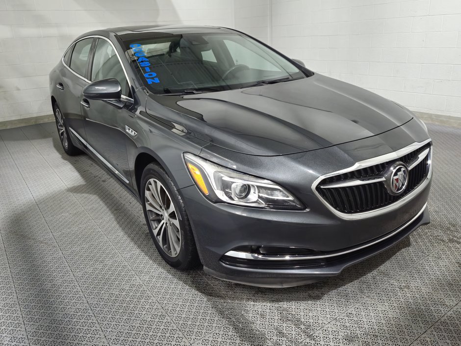 2017 Buick LaCrosse Premium Toit Panoramique Cuir in Terrebonne, Quebec - w940px