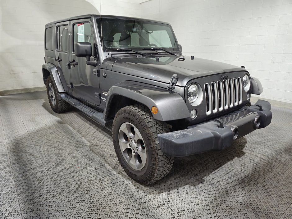 Jeep Wrangler Unlimited Sahara Toit Dure Navigation Sièges Chauffants 2017 à Terrebonne, Québec - w940px