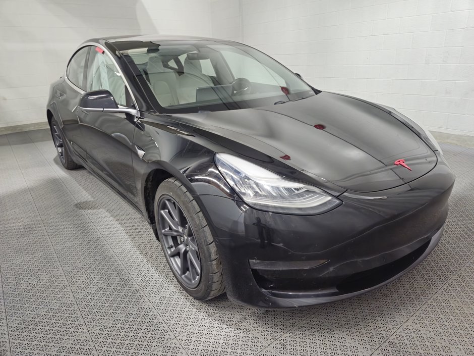 2018 Tesla MODEL 3 Long Range AWD Cuir Navigation in Terrebonne, Quebec - w940px