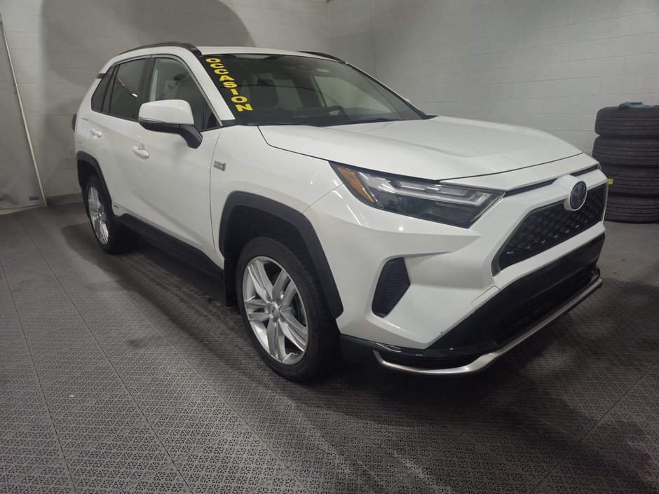 2023 Toyota RAV4 Prime SE AWD Bas Kilométrage in Terrebonne, Quebec - w940px