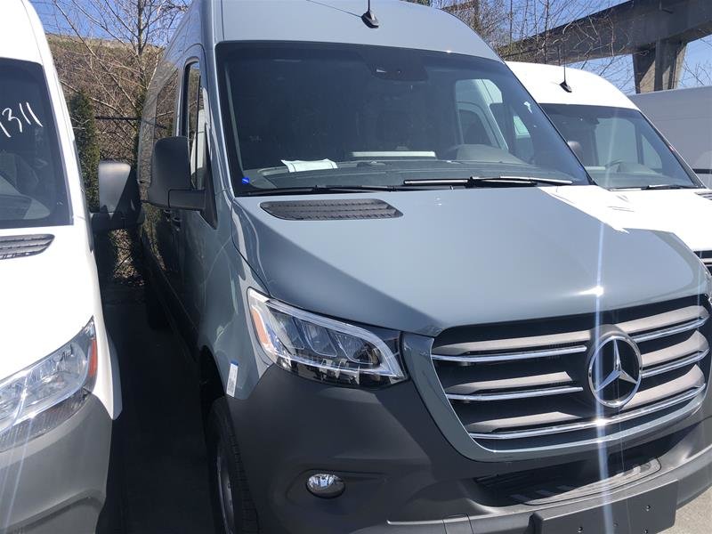 Mercedes Benz Boundary 19 Mercedes Benz Sprinter 4x4 2500 Crew Van 170