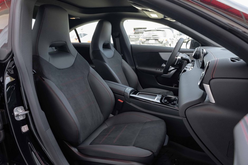 2025 Mercedes-Benz CLA250 4MATIC Coupe-10