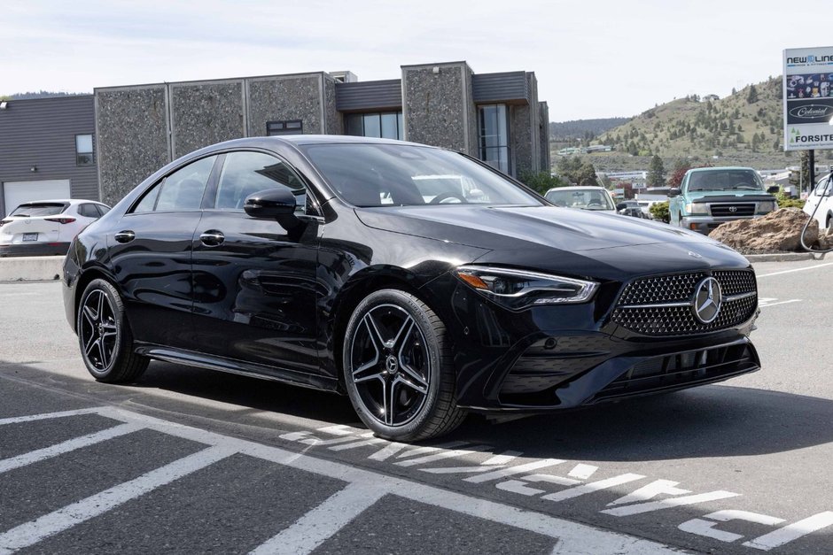 2025 Mercedes-Benz CLA250 4MATIC Coupe-2