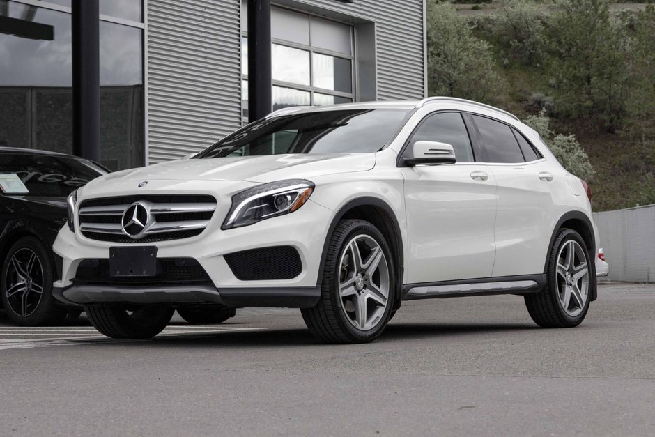 2015 Mercedes-Benz GLA250 4MATIC SUV-0
