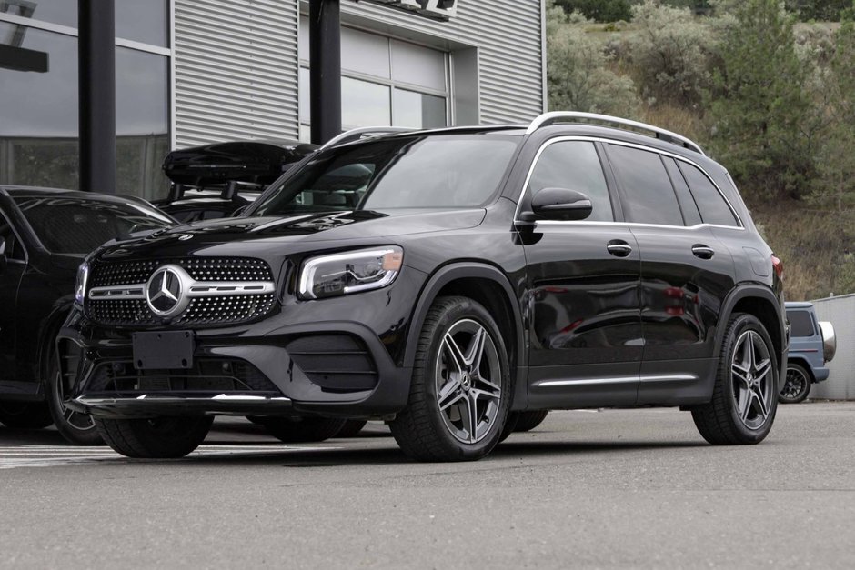 2023 Mercedes-Benz GLB250 4MATIC SUV-0