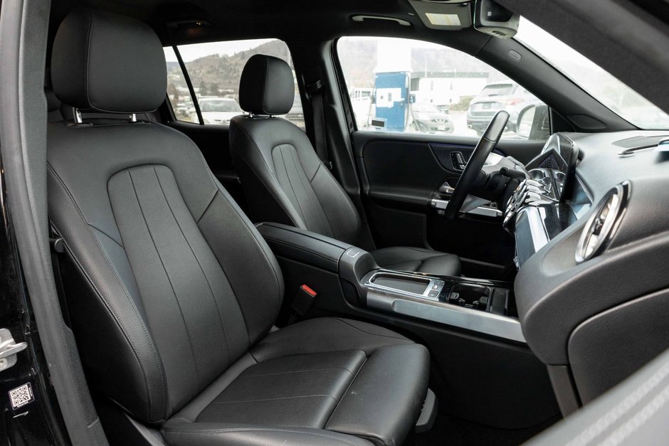 2024 Mercedes-Benz GLB250 4MATIC SUV-8