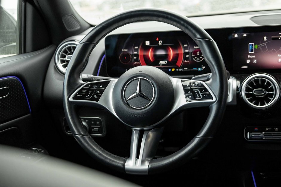 2024 Mercedes-Benz GLB250 4MATIC SUV-12