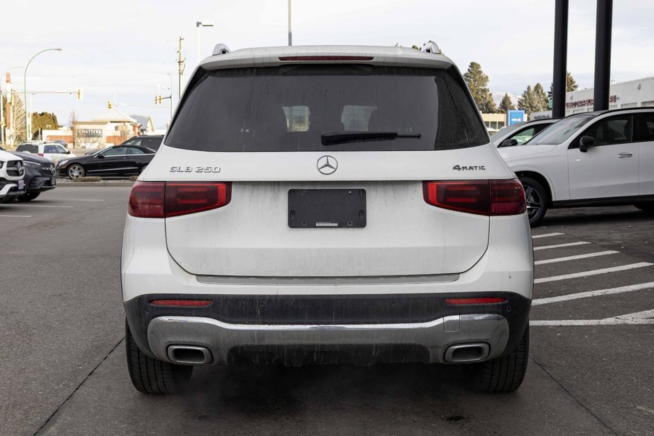 2024 Mercedes-Benz GLB250 4MATIC SUV-3
