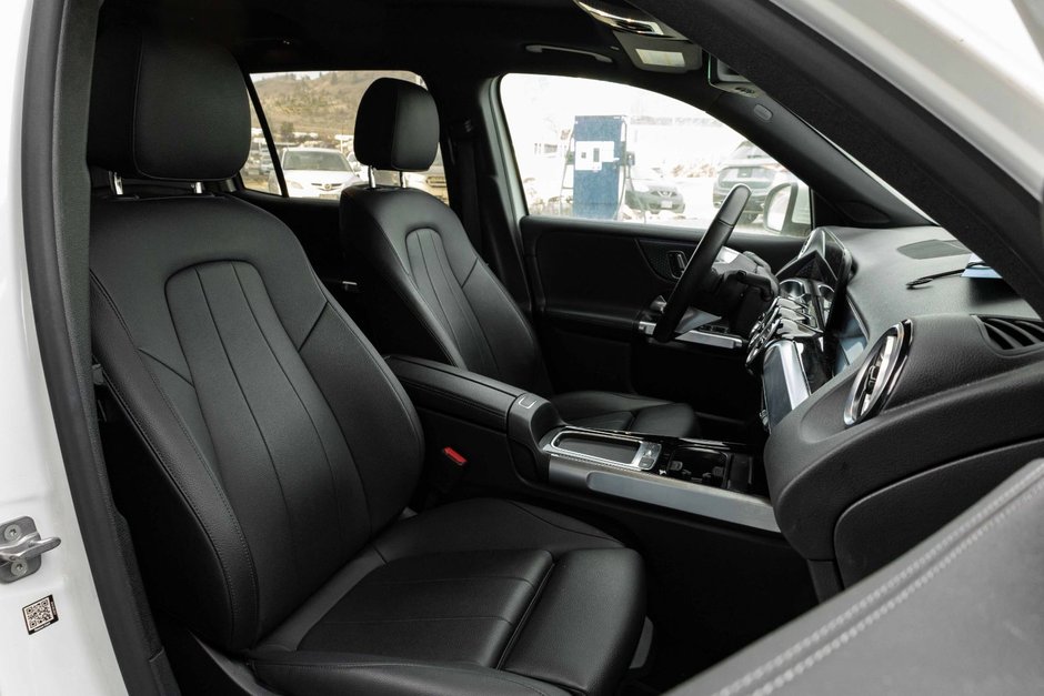 2024 Mercedes-Benz GLB250 4MATIC SUV-8