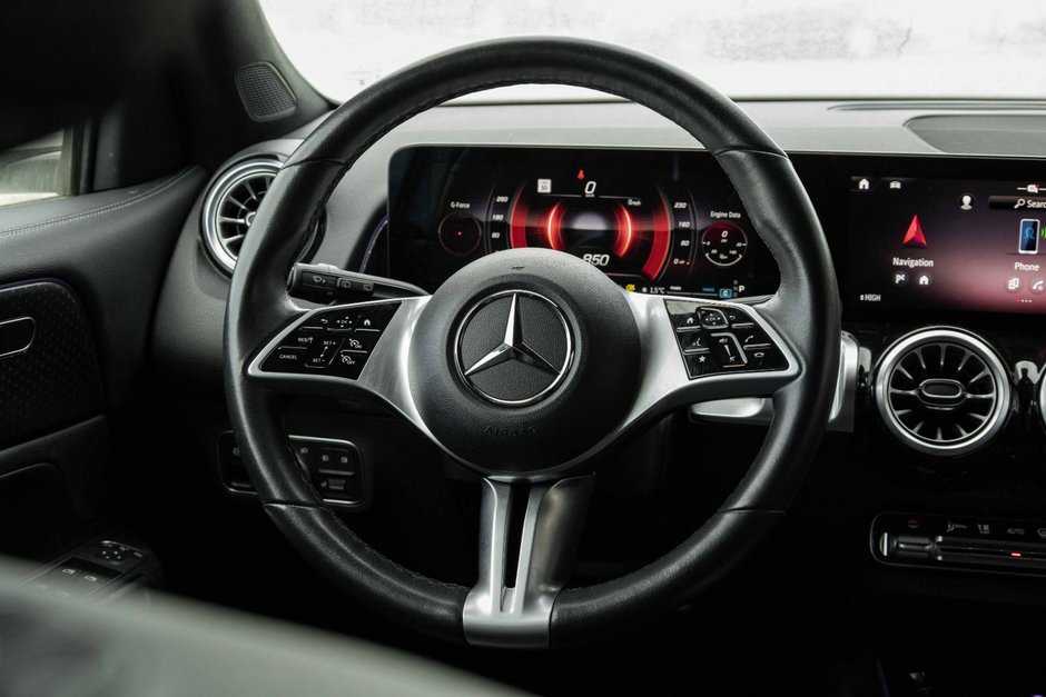 2024 Mercedes-Benz GLB250 4MATIC SUV-12