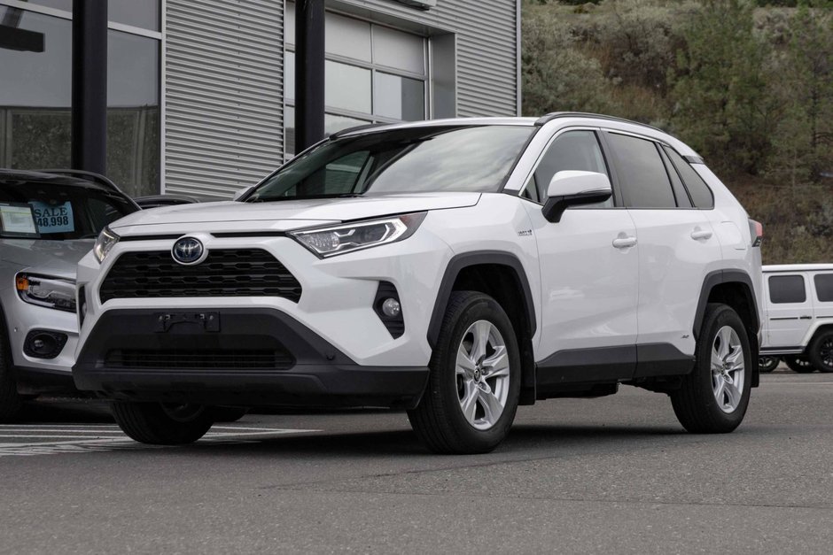 2021 Toyota RAV4 Hybrid XLE AWD-0