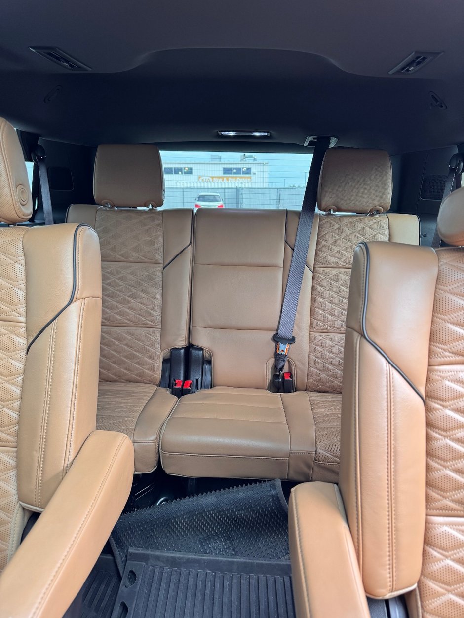 2023 Cadillac Escalade 4WD Premium Luxury