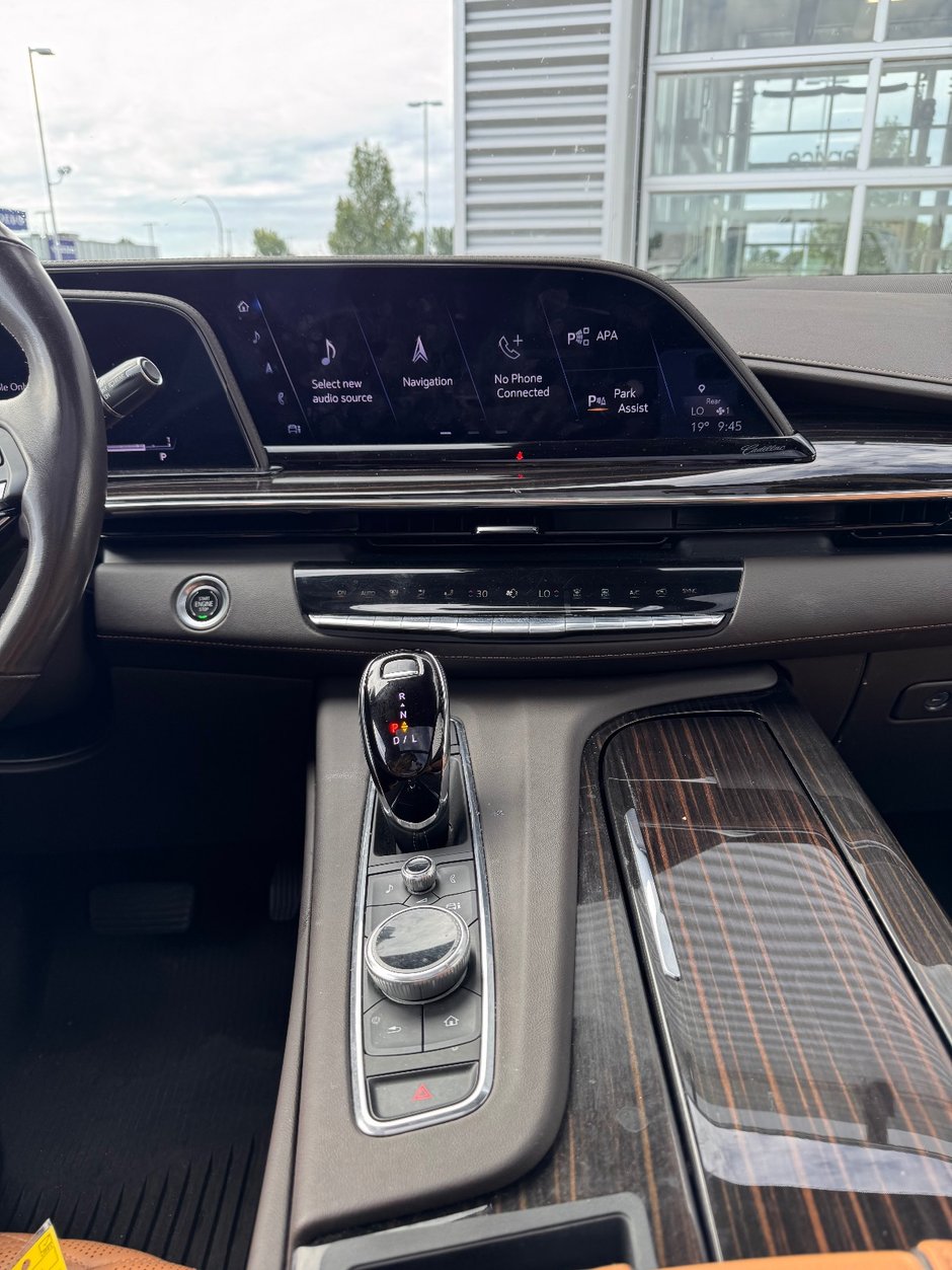 2023 Cadillac Escalade 4WD Premium Luxury
