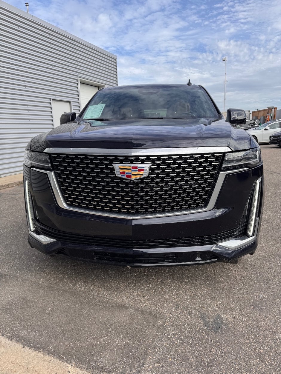 2023 Cadillac Escalade 4WD Premium Luxury