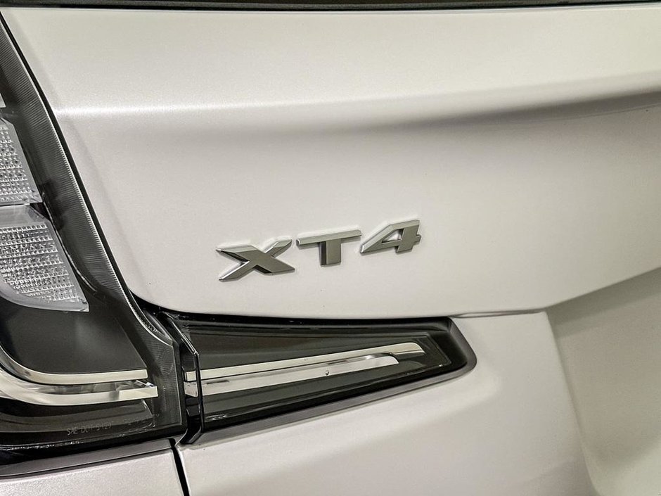 2021 Cadillac XT4 AWD Sport