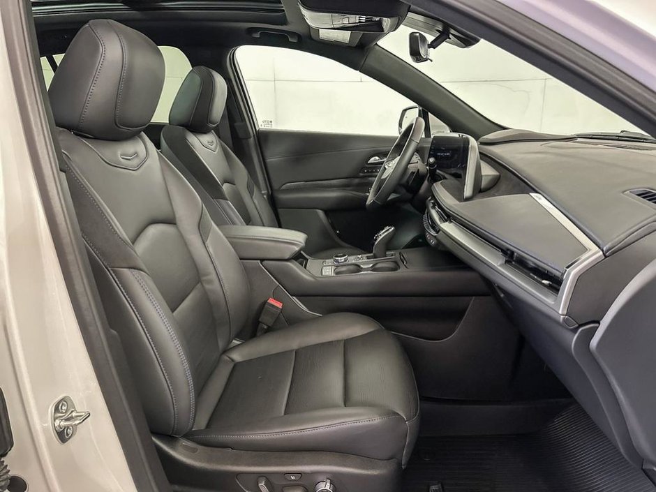 2025 Cadillac XT4 AWD Sport