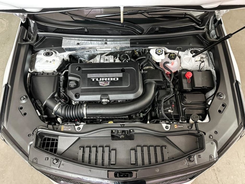 2025 Cadillac XT4 AWD Sport