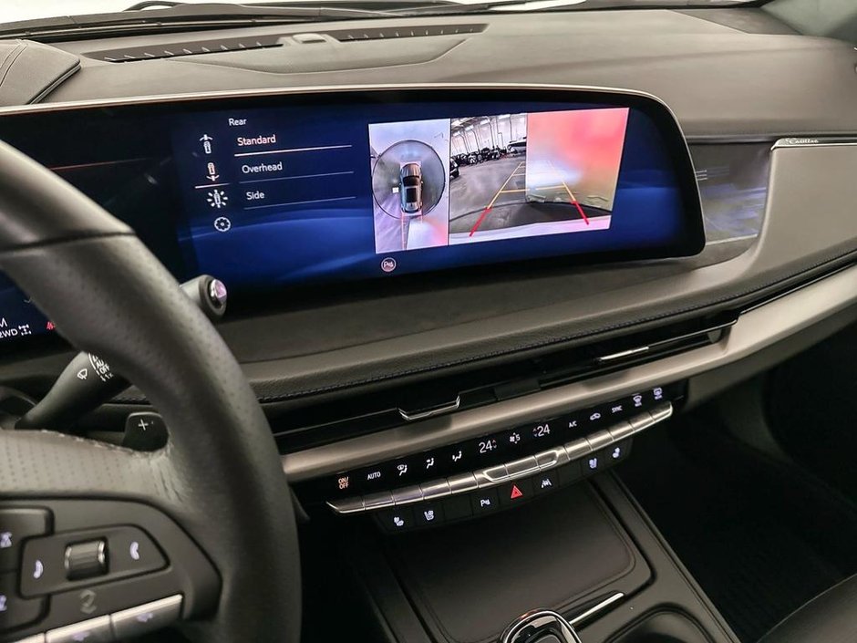 2025 Cadillac XT4 AWD Sport