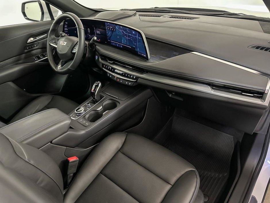 2025 Cadillac XT4 AWD Sport