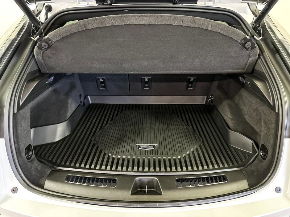 2025 Cadillac XT4 AWD Sport