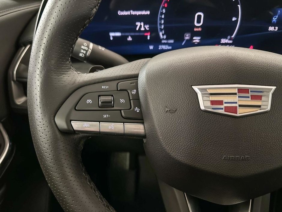 2025 Cadillac XT4 AWD Sport