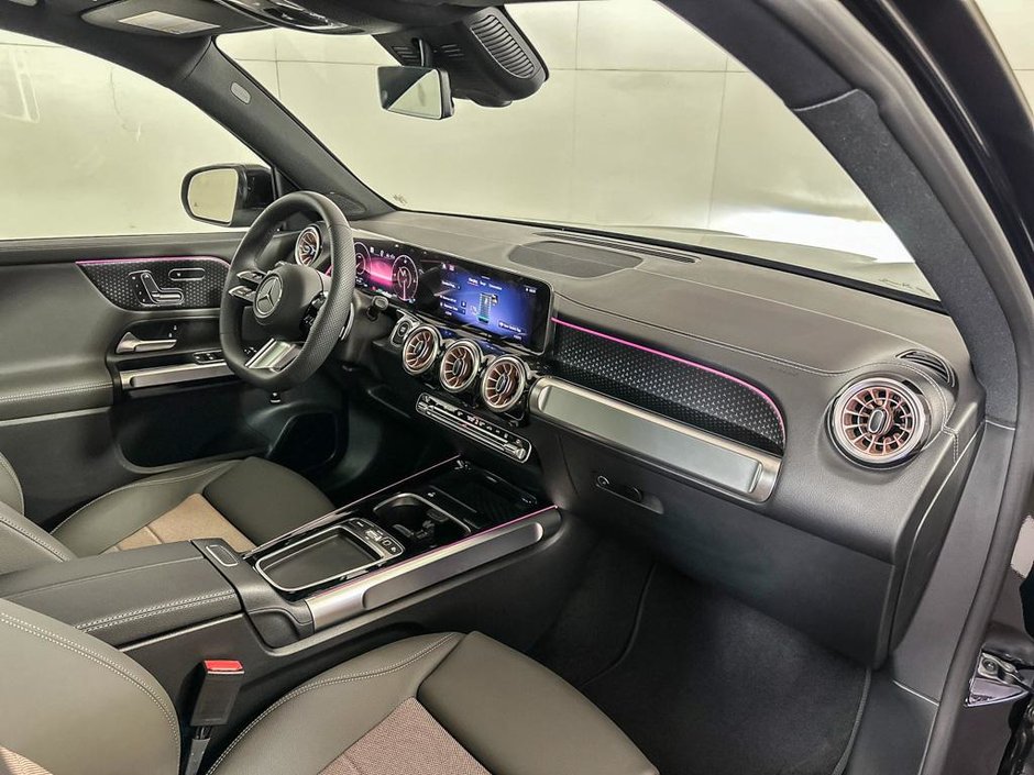 2025 Mercedes-Benz EQB 300 4M