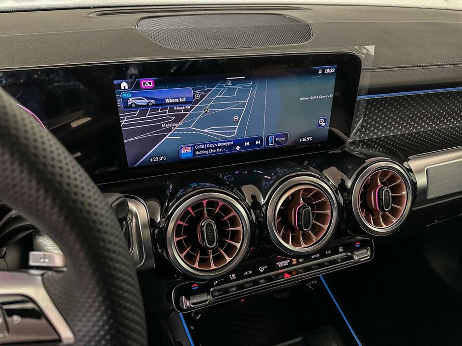 2025 Mercedes-Benz EQB 300 4M