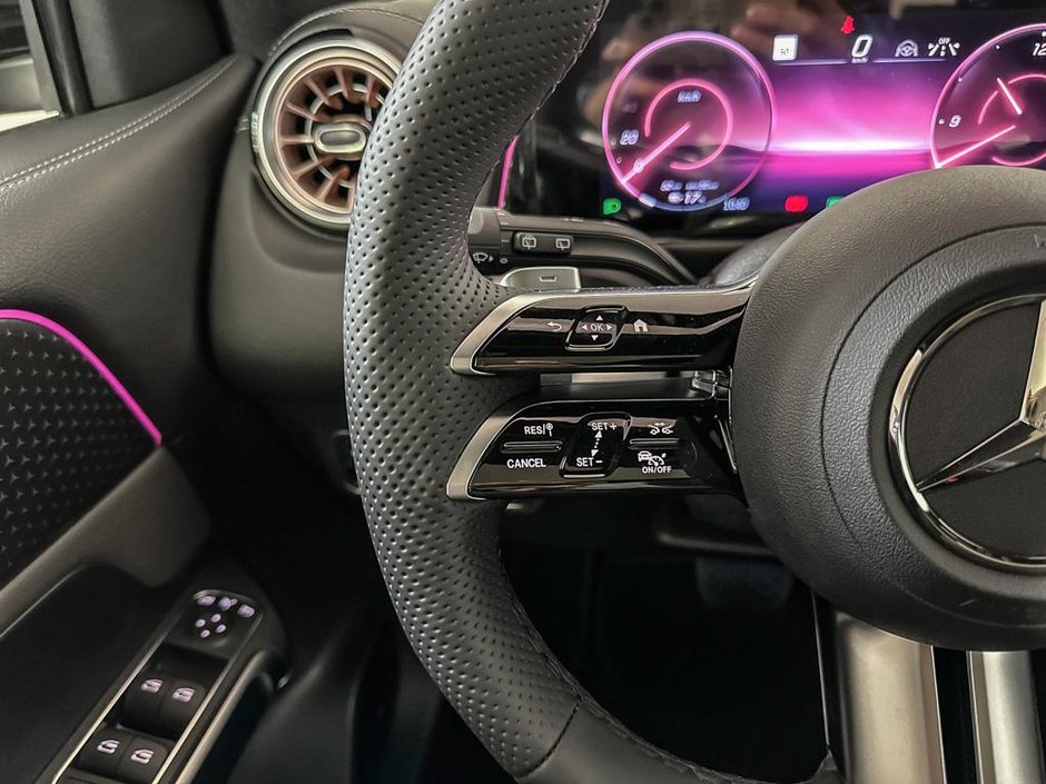 2025 Mercedes-Benz EQB 300 4M