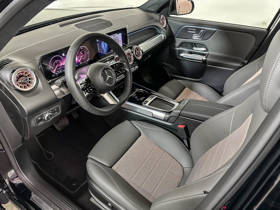 2025 Mercedes-Benz EQB 300 4M
