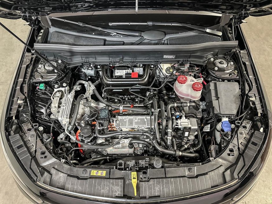 2025 Mercedes-Benz EQB 300 4M